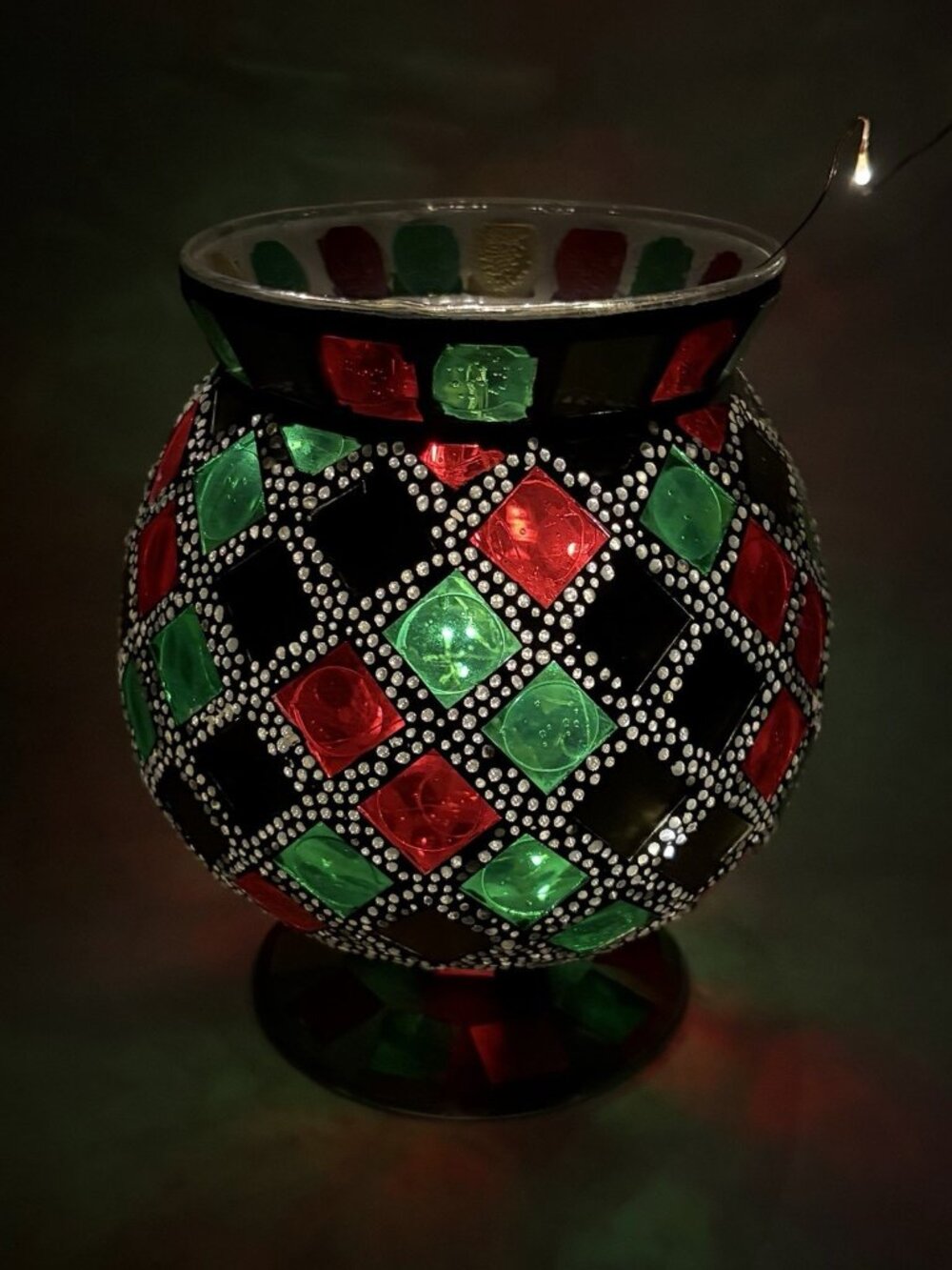 Home Interiors Mosaic Vase Candle Holder Holiday Red Green Gold Diamond Tiles 7”